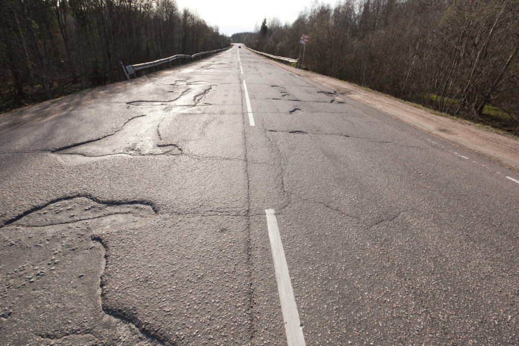 Potholes Are Causing HUNDREDS Of Breakdowns A Day In The UK