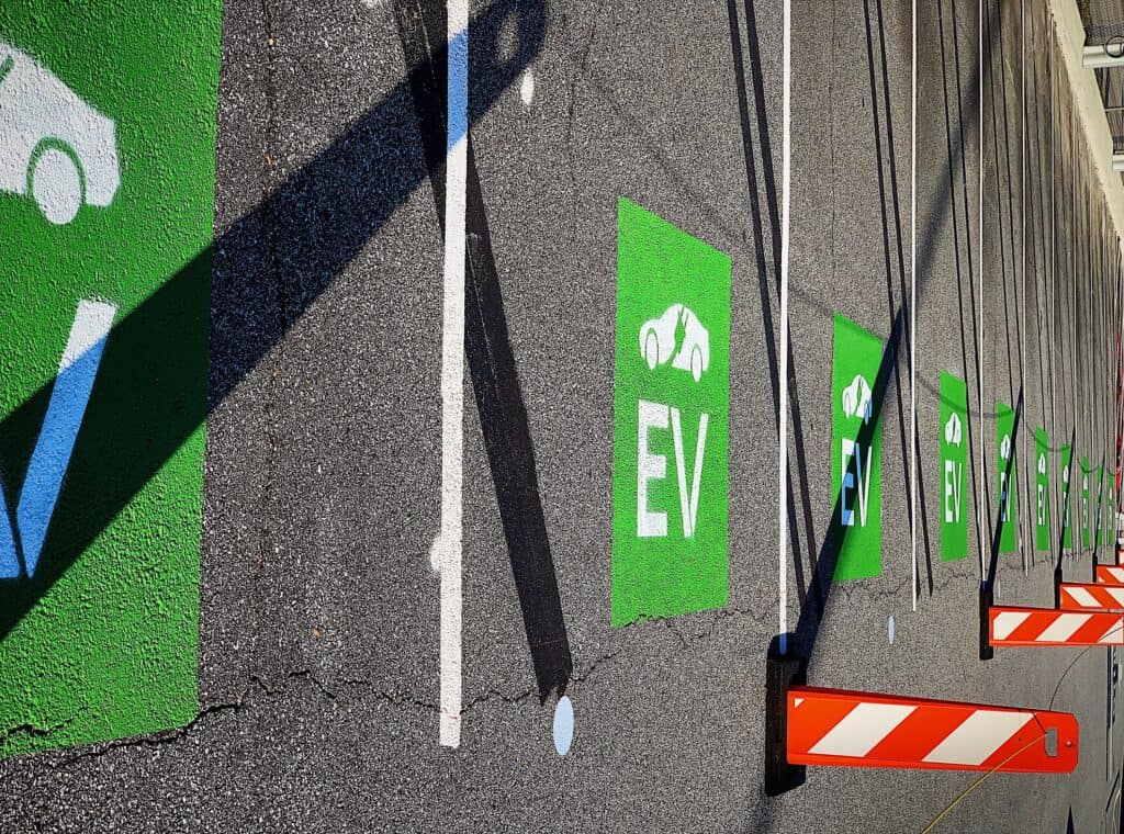 Fleets ‘Postponing’ EV Switch Over Rising Costs